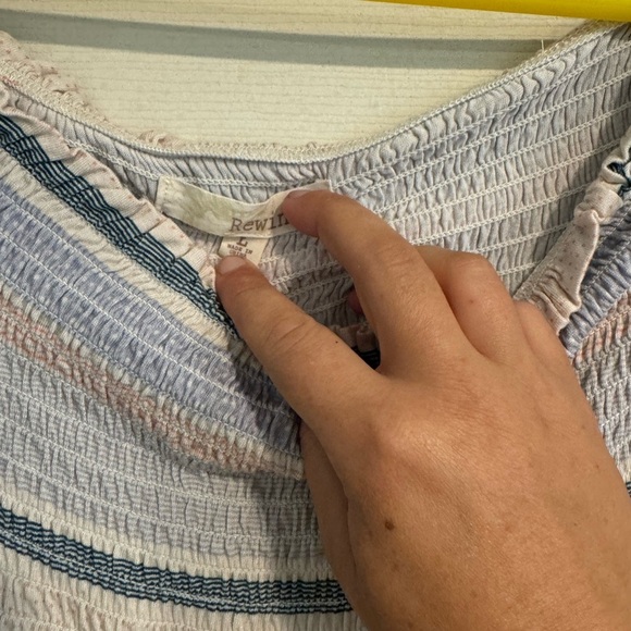 Rewind women’s large off the shoulder top - Picture 2 of 5